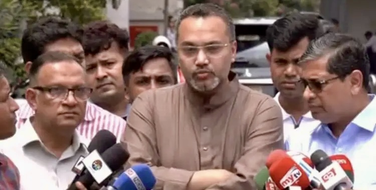 জুলাই থেকে প্রাথমিকের শিক্ষার্থীদের পোশাক ও পাটের ব্যাগ দেবে সরকার