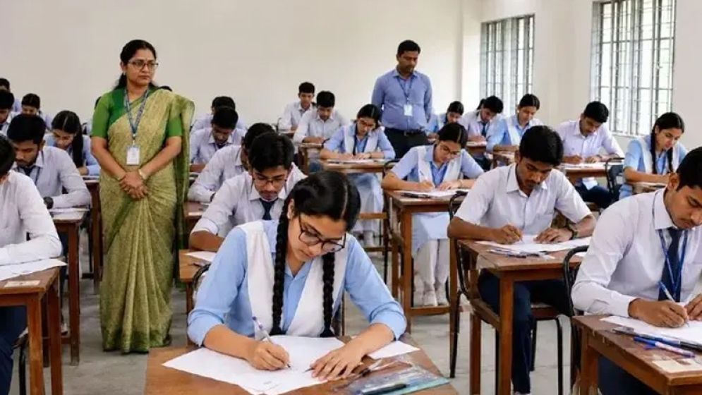১০ বোর্ডে ৫ বিষয়ের এইচএসসি পরীক্ষা আজ, দুপুরে লংমার্চের ঘোষণা
