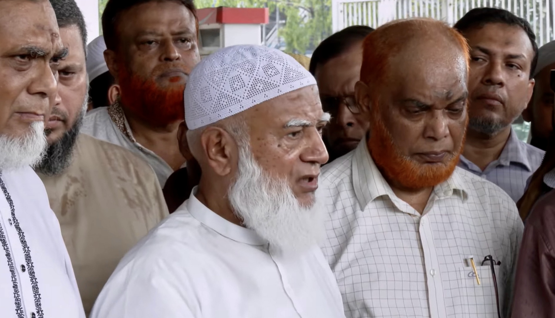 জ্বালানি তেলের সংকট নিয়ে সরকারকে লুকোচুরি না করার আহ্বান জামায়াত আমিরের